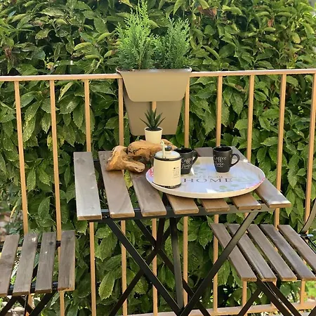 Iris 128: Il Terrazzino Sul Giardino * Turin