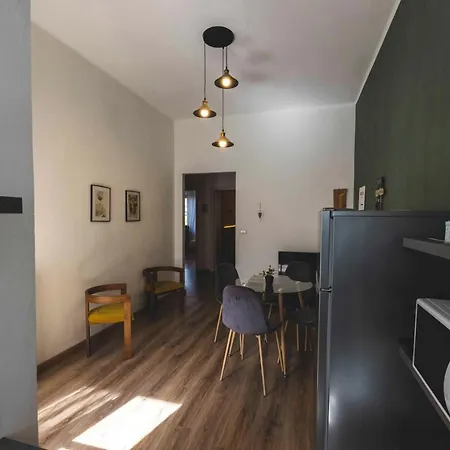 Iris 128: Il Terrazzino Sul Giardino